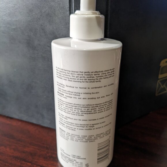 Marcelle Ultra Gentle Cleansing Gel (Foaming) - Picture 2 of 2